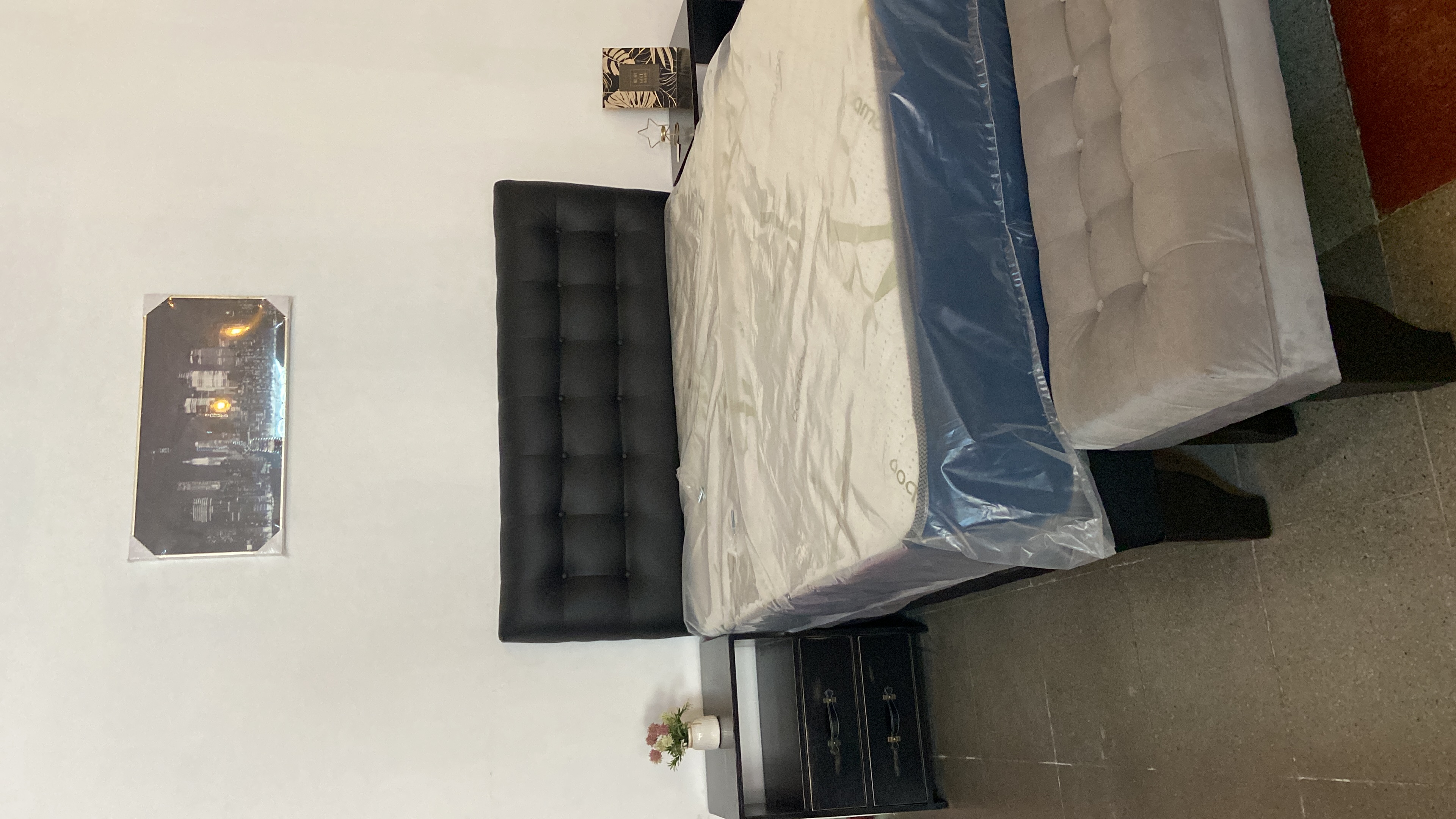 Respaldo + Veladores