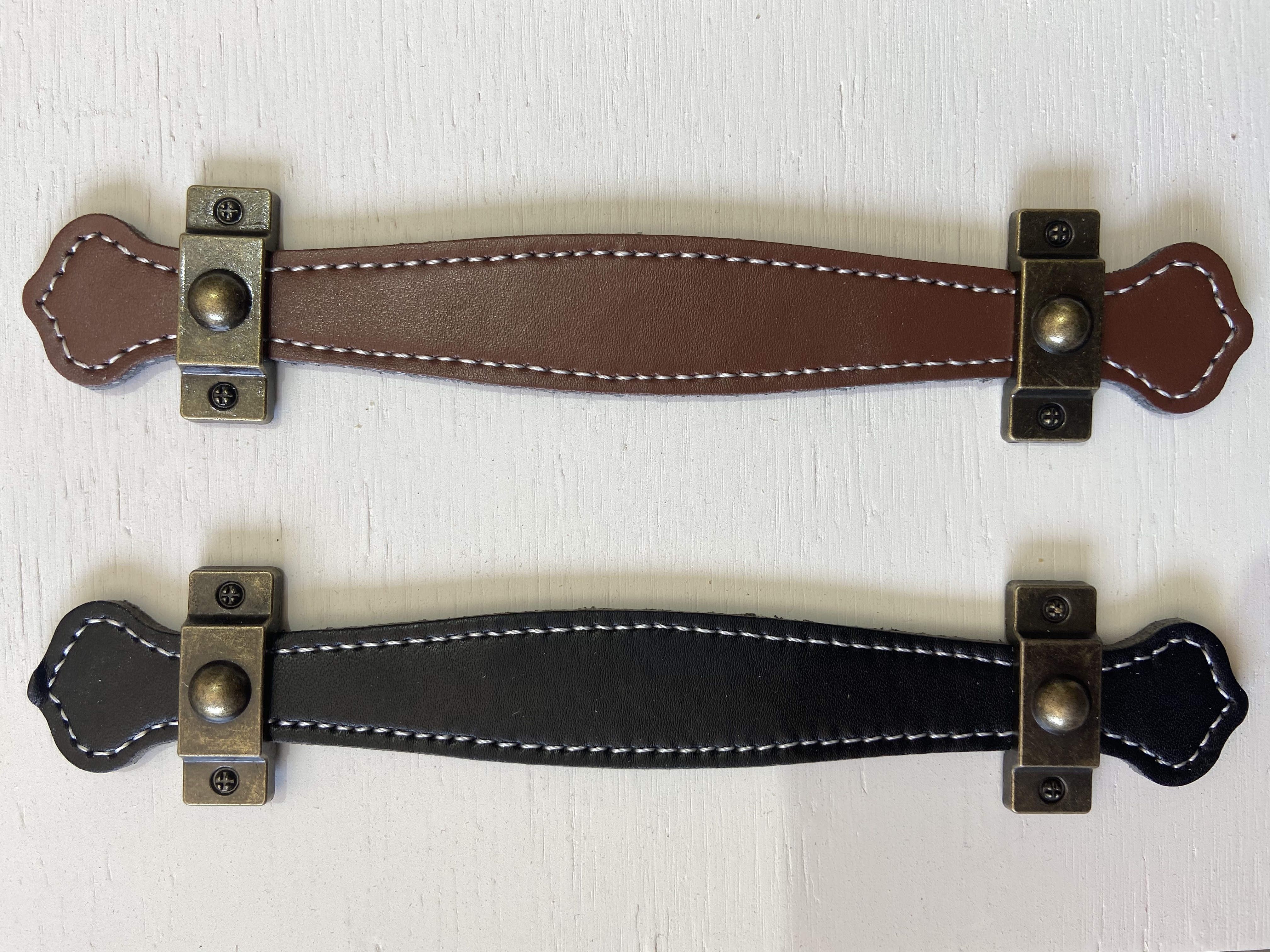 Velador 2 Cajones Tiradores Negros